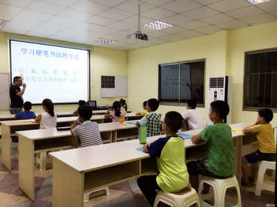 長沙翰成軒教育咨詢 專業(yè)規(guī)劃，助力學(xué)子揚(yáng)帆起航